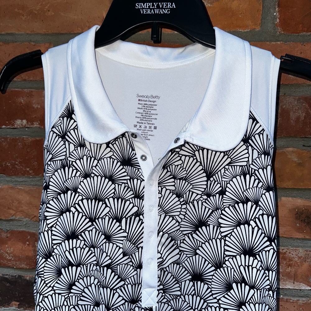 Sweaty Betty Exercise /Tennis Dress Size XL  Navy White Built In Shorts